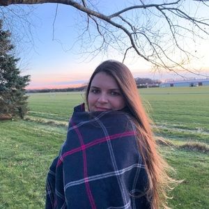 Meet your Posher, Isabella